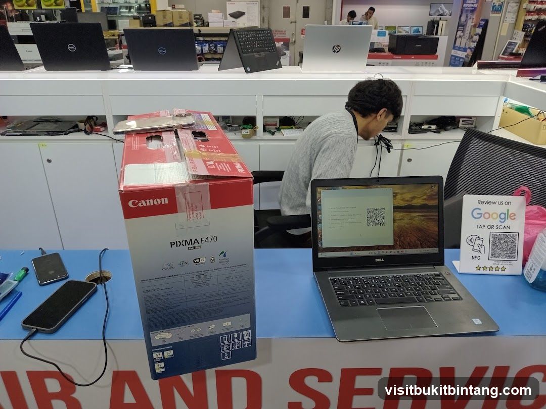 Electronics Store Display