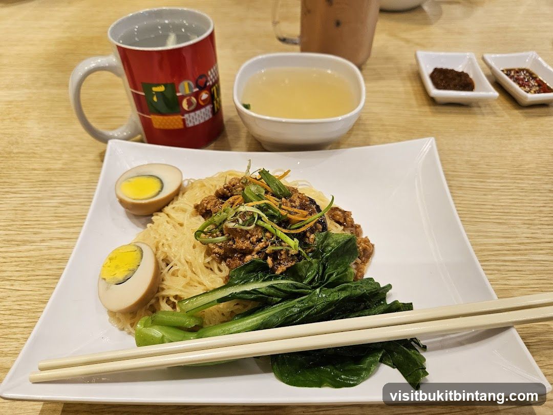 Noodles with Toppings