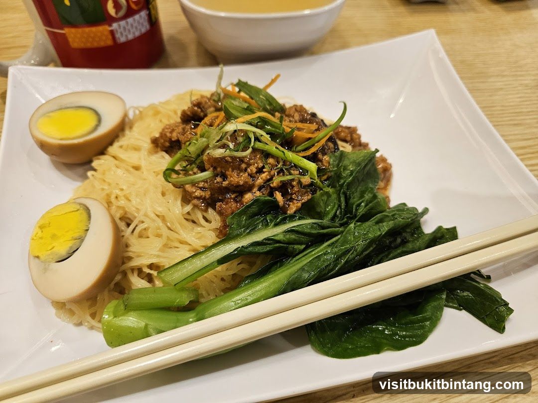 Noodles with Toppings