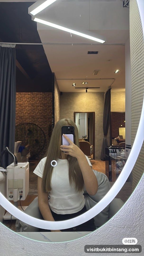 Salon Interior