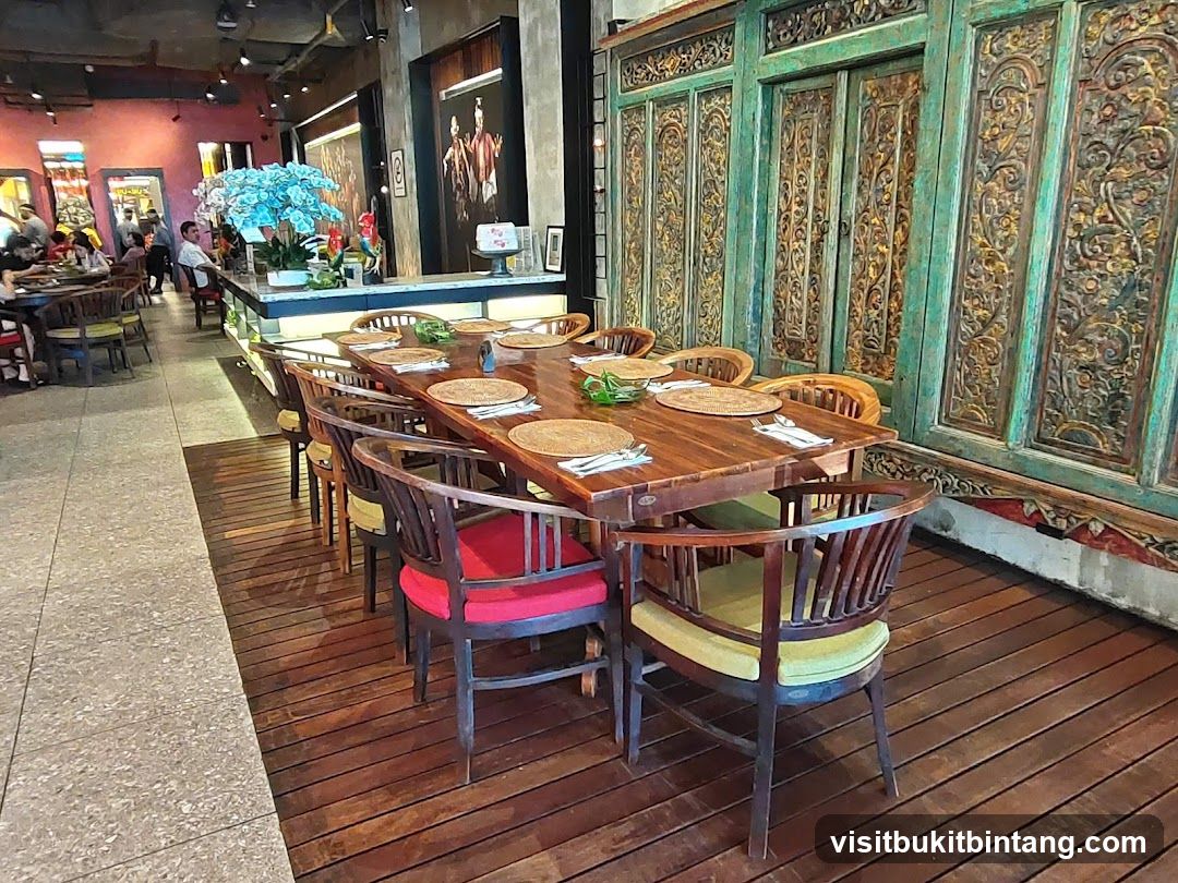 Restaurant Dining Area