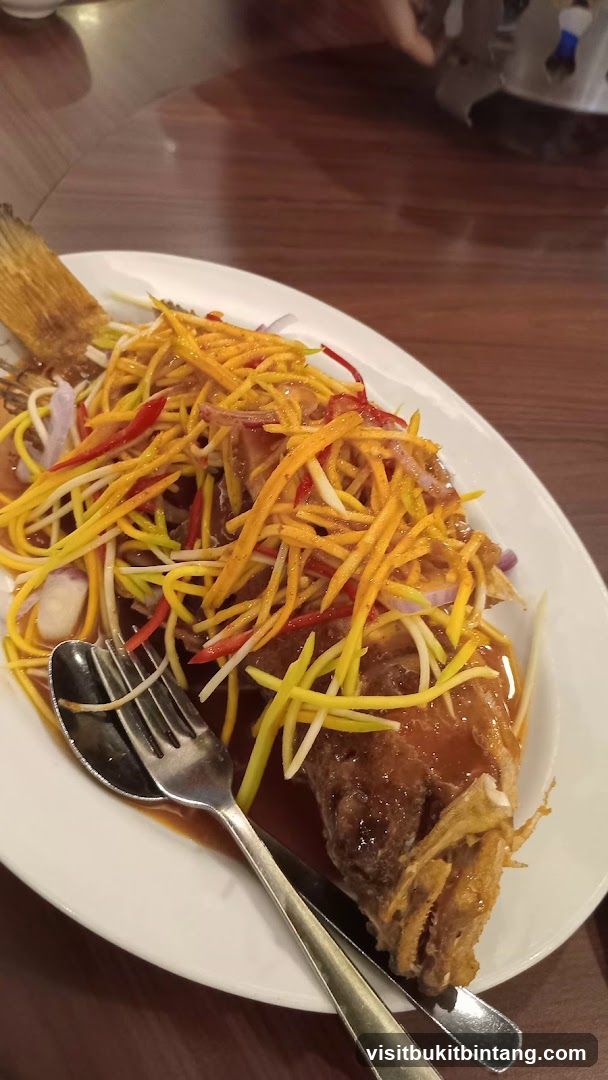Fried Fish with Mango Salad