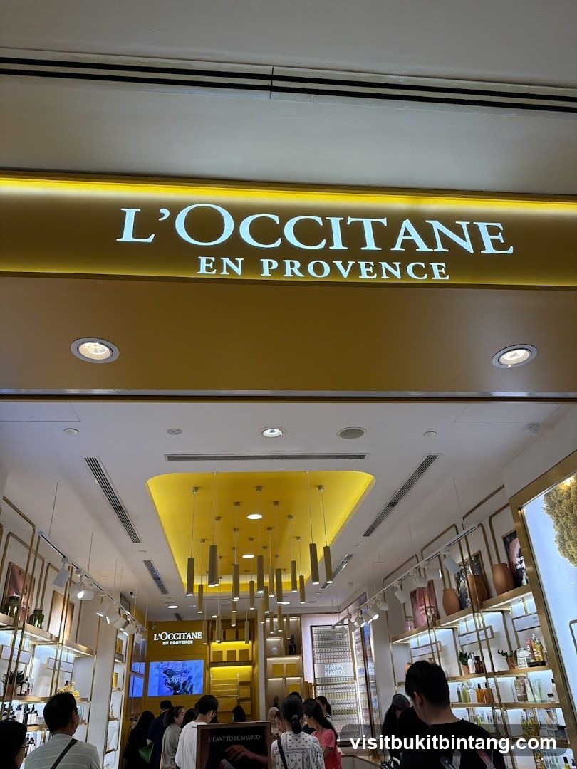 L'Occitane En Provence Storefront