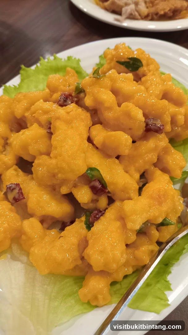 Salted Egg Yolk Prawns