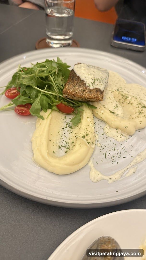 Fish Fillet with Mashed Potatoes and Salad
