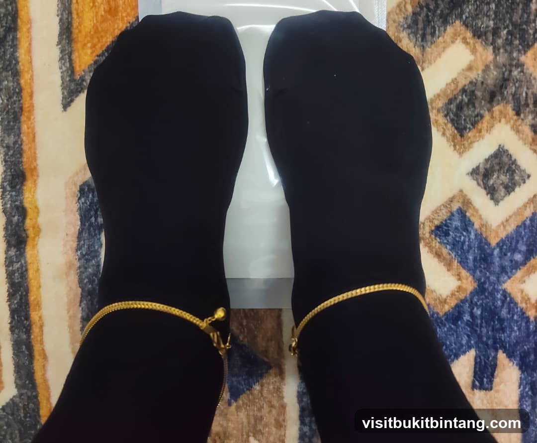 Black Stockings with Gold Anklets