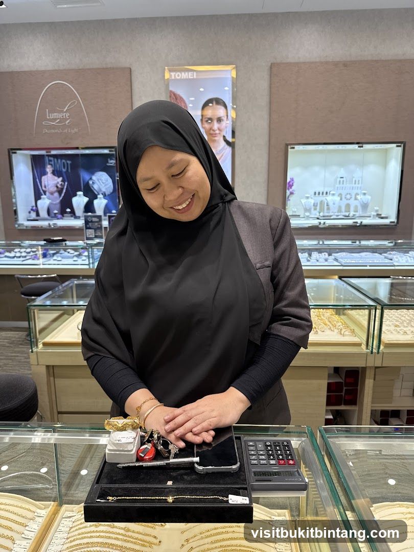 Jewelry Store Employee
