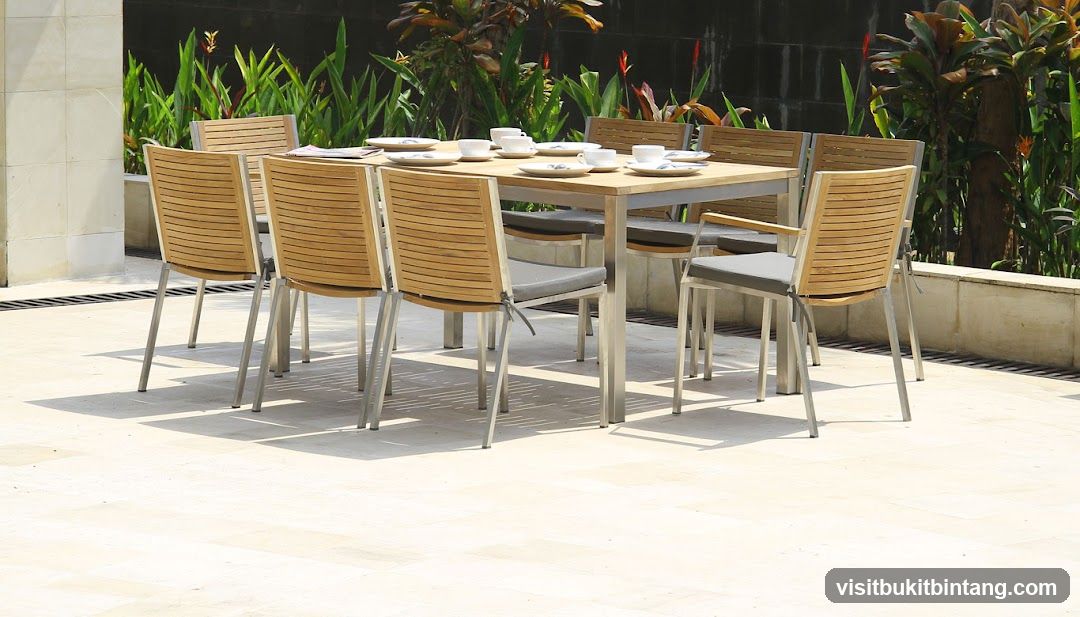 Outdoor Dining Set