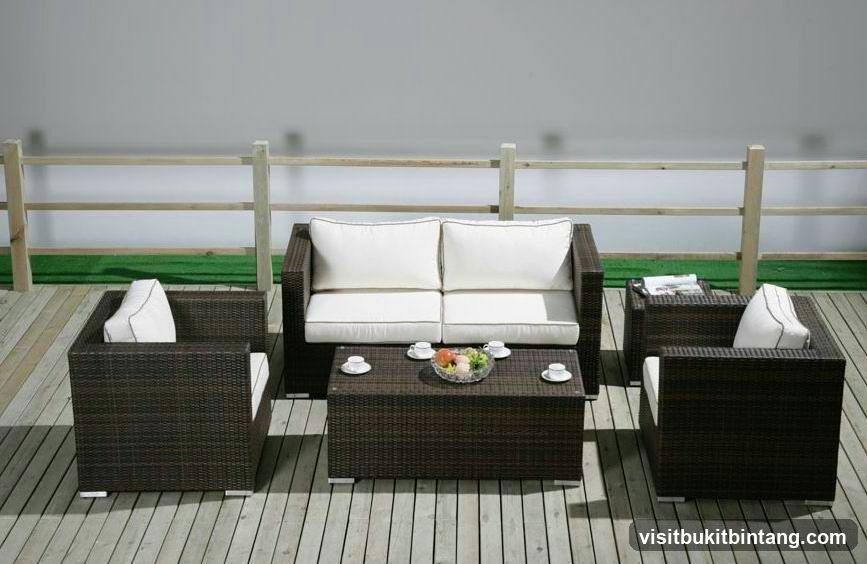 Outdoor Wicker Furniture Set