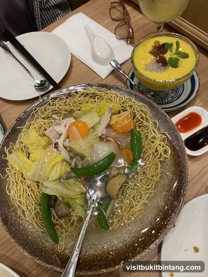 Crispy Noodles with Toppings