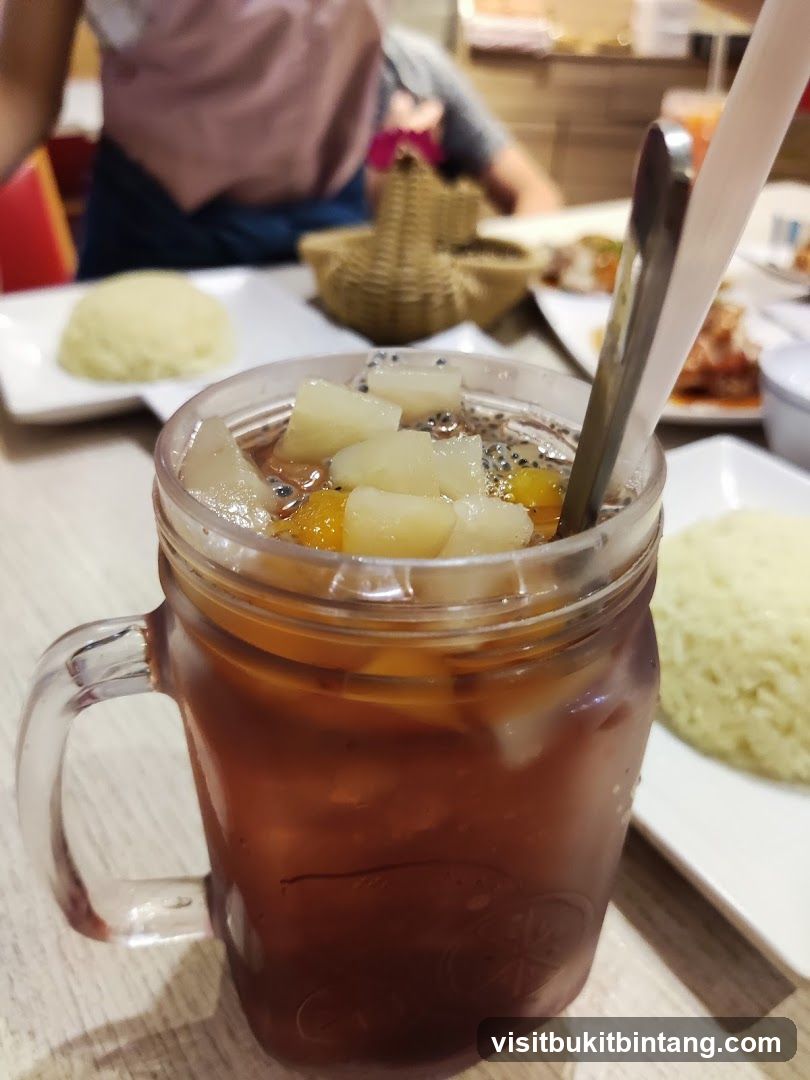 Iced Fruit Drink with Rice