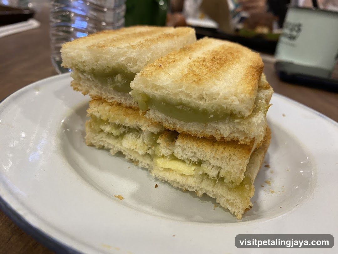 Grilled Sandwich with Filling
