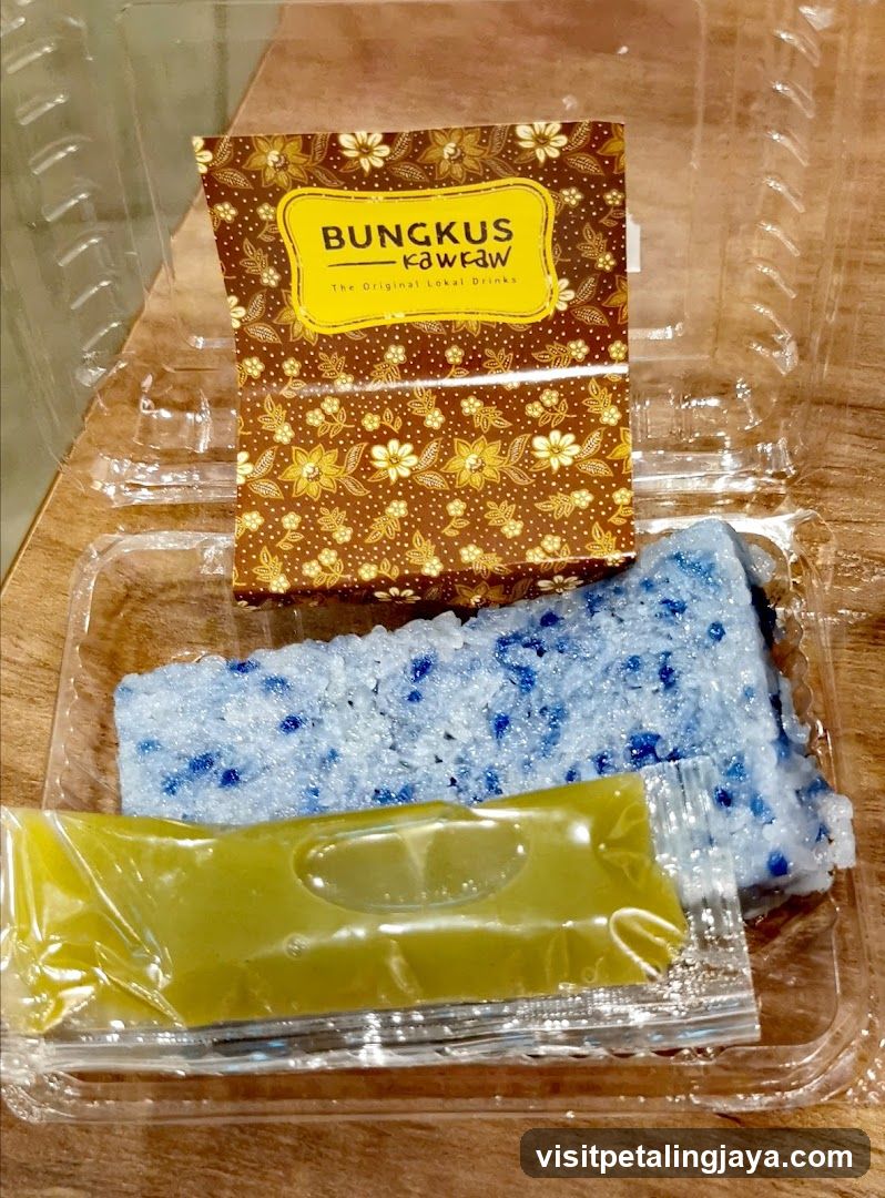 Bungkus Kawaw Dessert Set