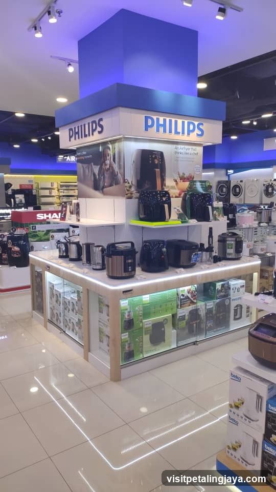 Philips Electronics Display in Store