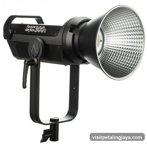 Aputure Light Storm 300x LED Panel
