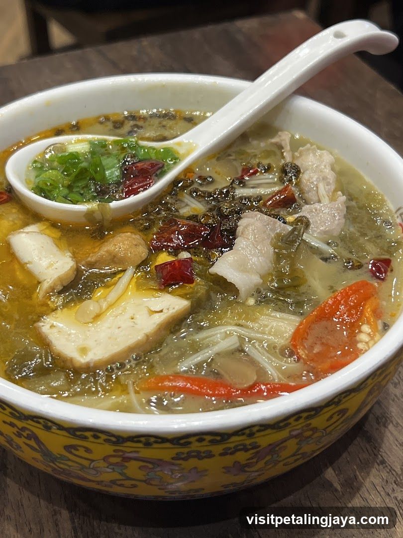 Spicy Soup with Tofu and Vegetables