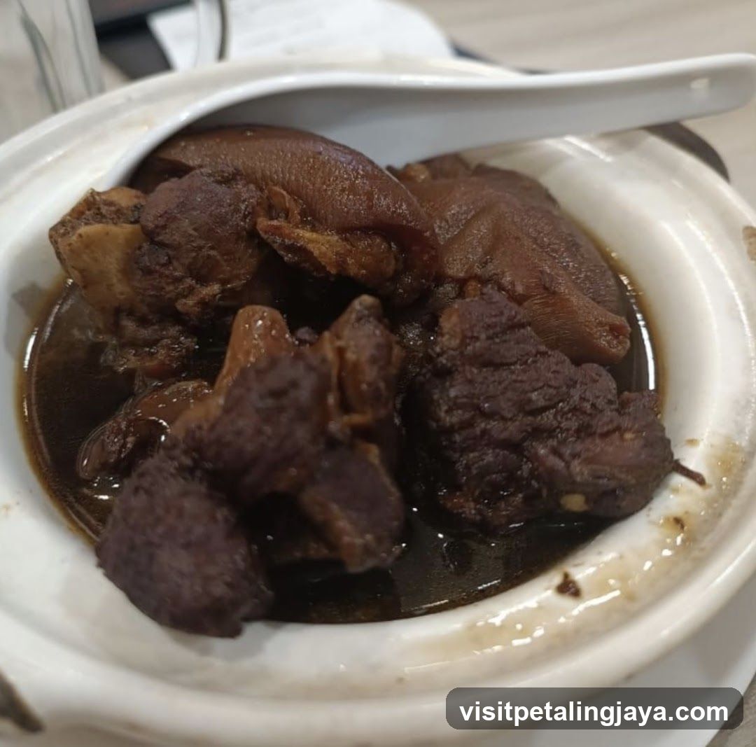 Braised Meat Dish in Clay Pot