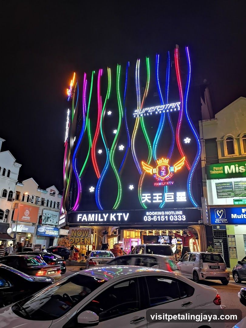 Family KTV Superstar Building Exterior Night View
