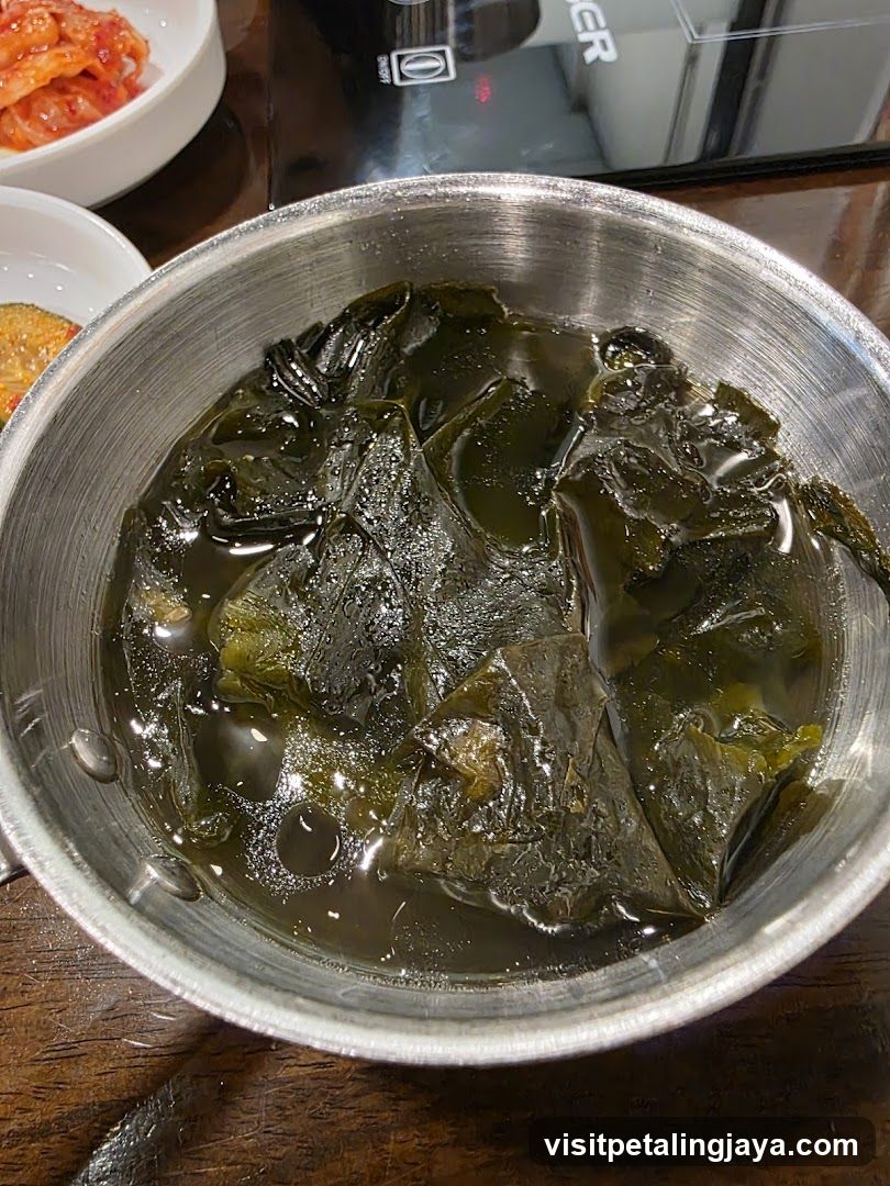 Seaweed Soup with Side Dishes