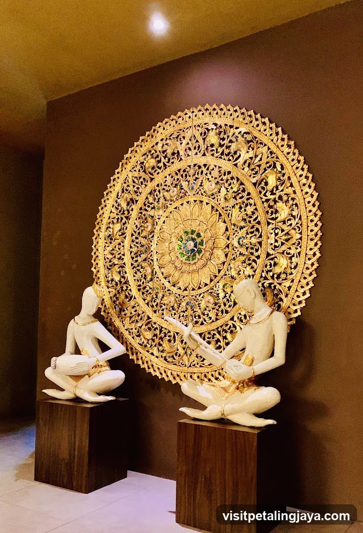 Thai Art Decor