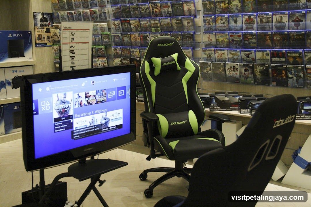 Gaming Setup in Store