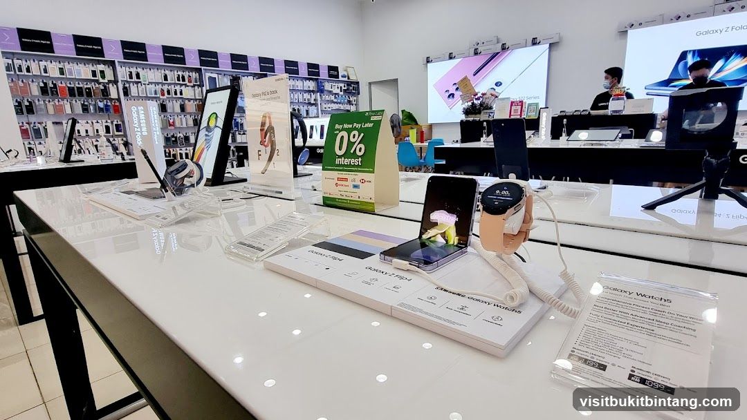 Electronics Store Display