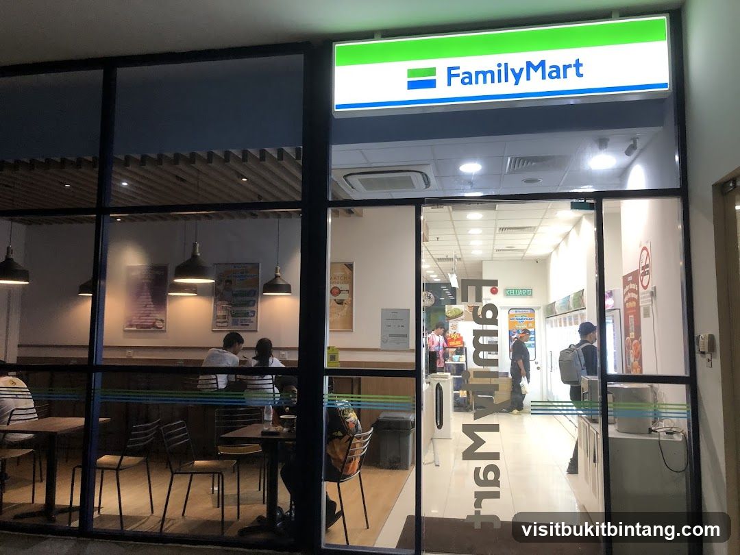 FamilyMart Amcorp Mall