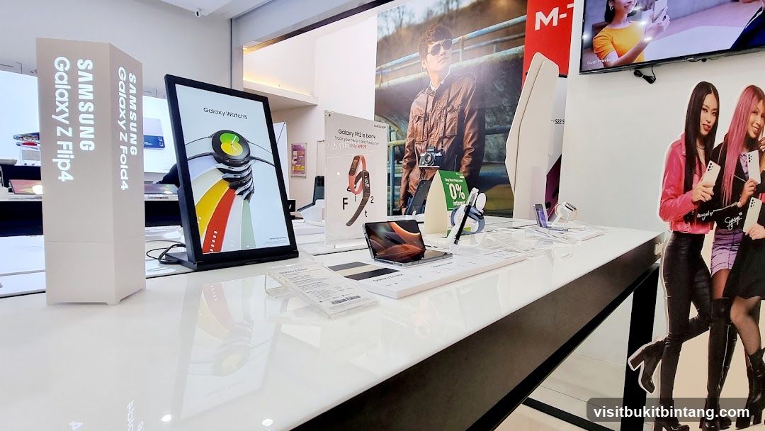 Samsung Store Display