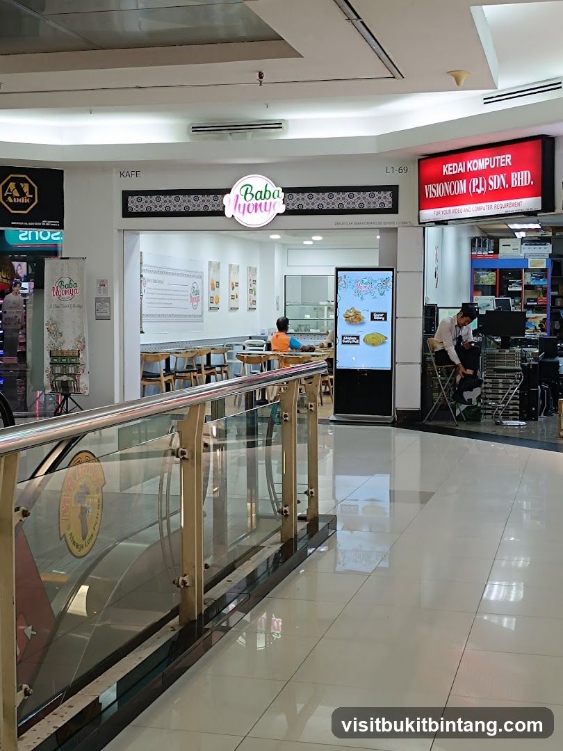 Baba Nyonyo Cafe and Computer Store