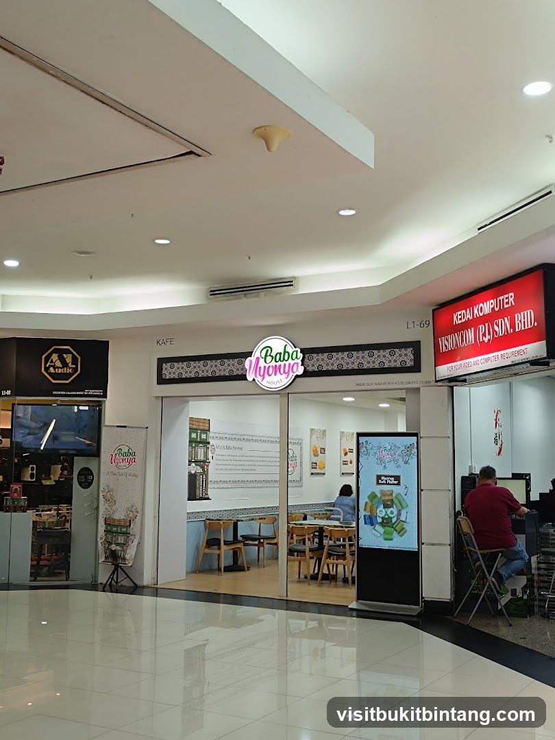Baba Nyonya House @ Amcorp Mall