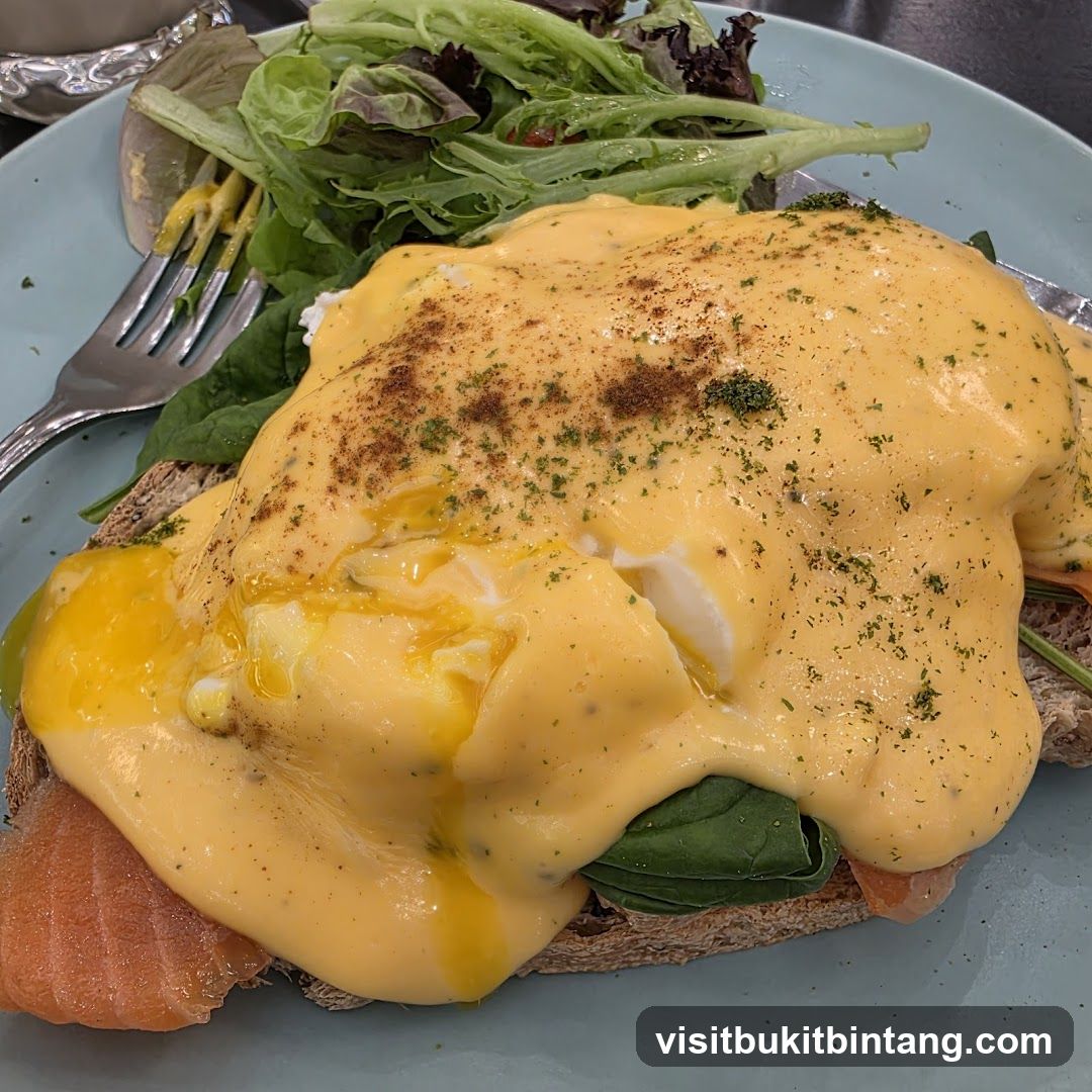 Eggs Benedict with Smoked Salmon