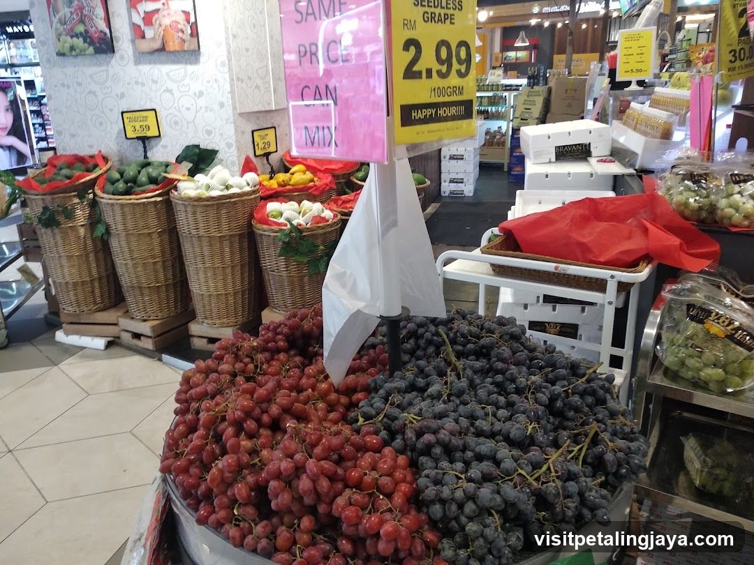 MBG Fruit Shop @ The Starling