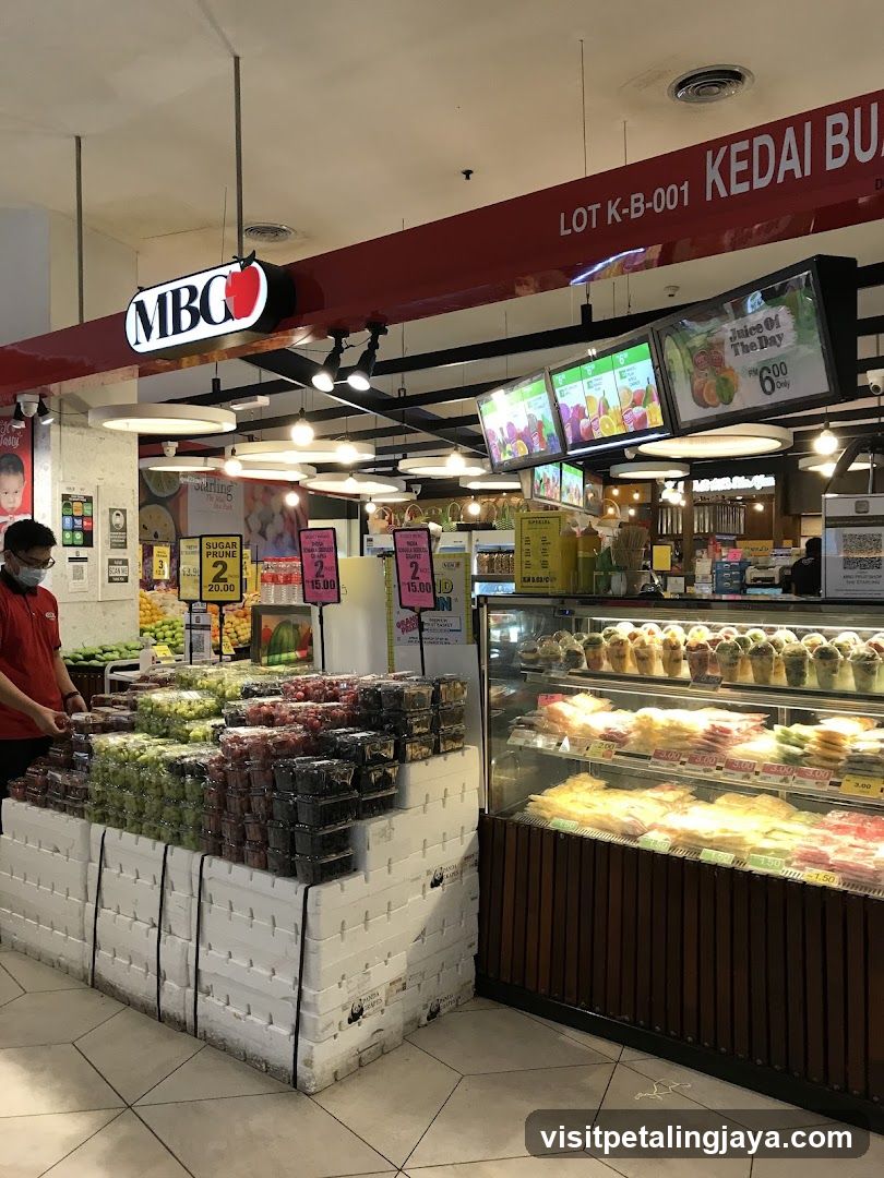 MBC Kedai Buah Interior