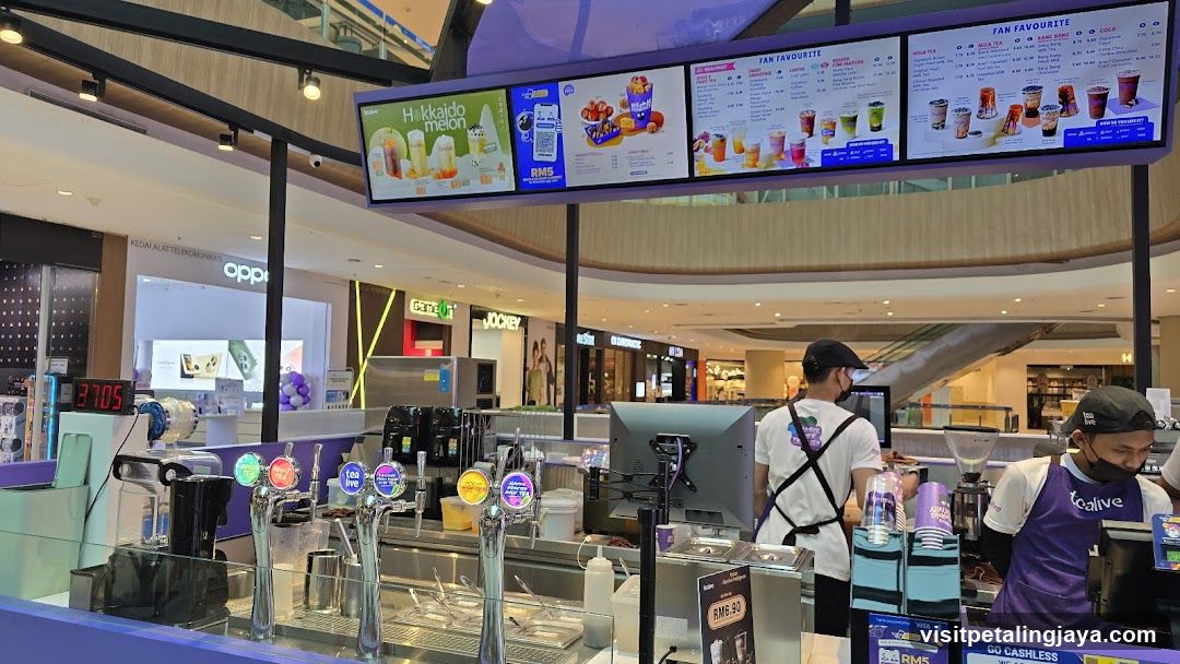 Beverage Counter in Mall