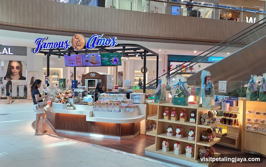 Famous Amos @ The Starling