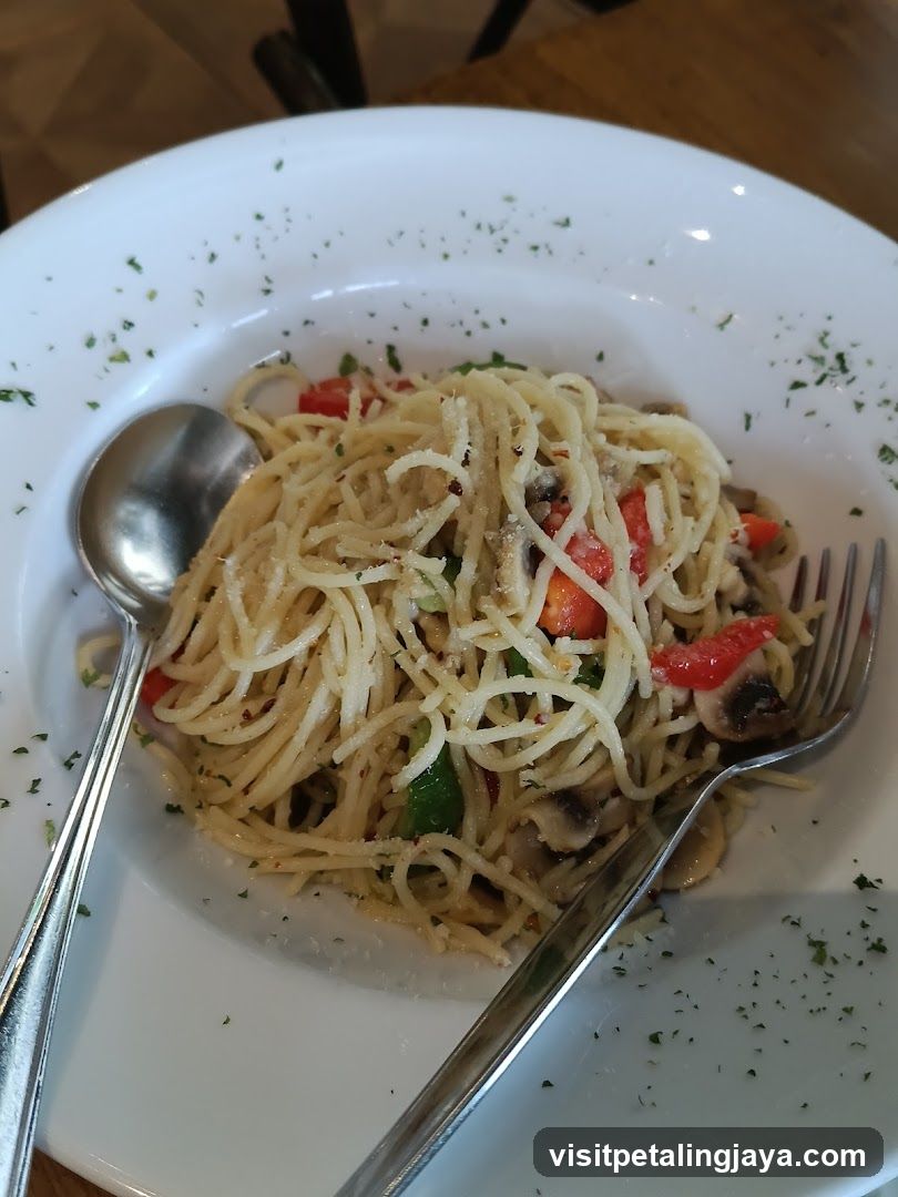 Pasta Dish with Vegetables and Mushrooms