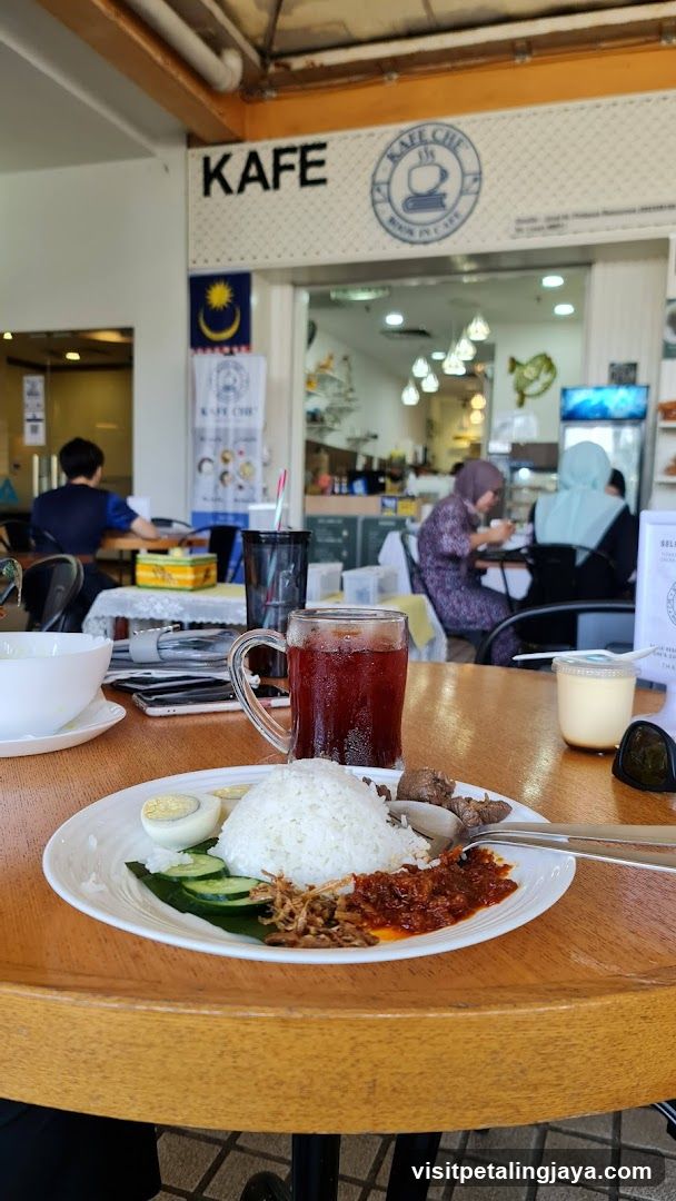 Kafe Caffe Interior Dining Scene