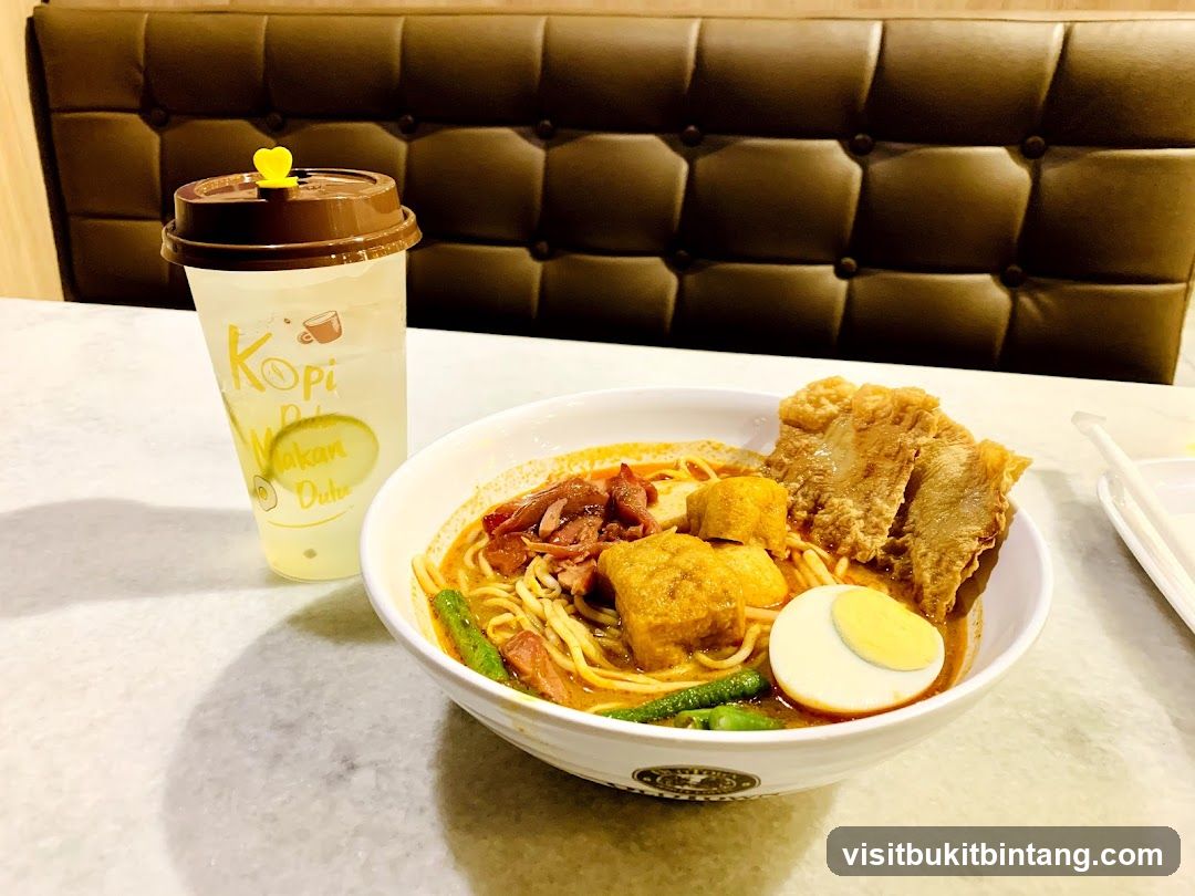 Curry Laksa with Drink