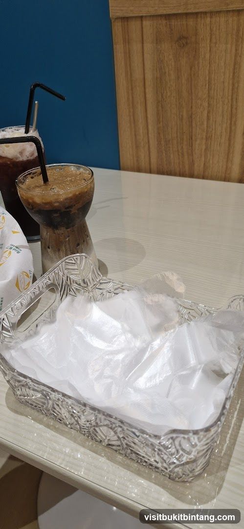 Iced Coffee and Napkin Basket
