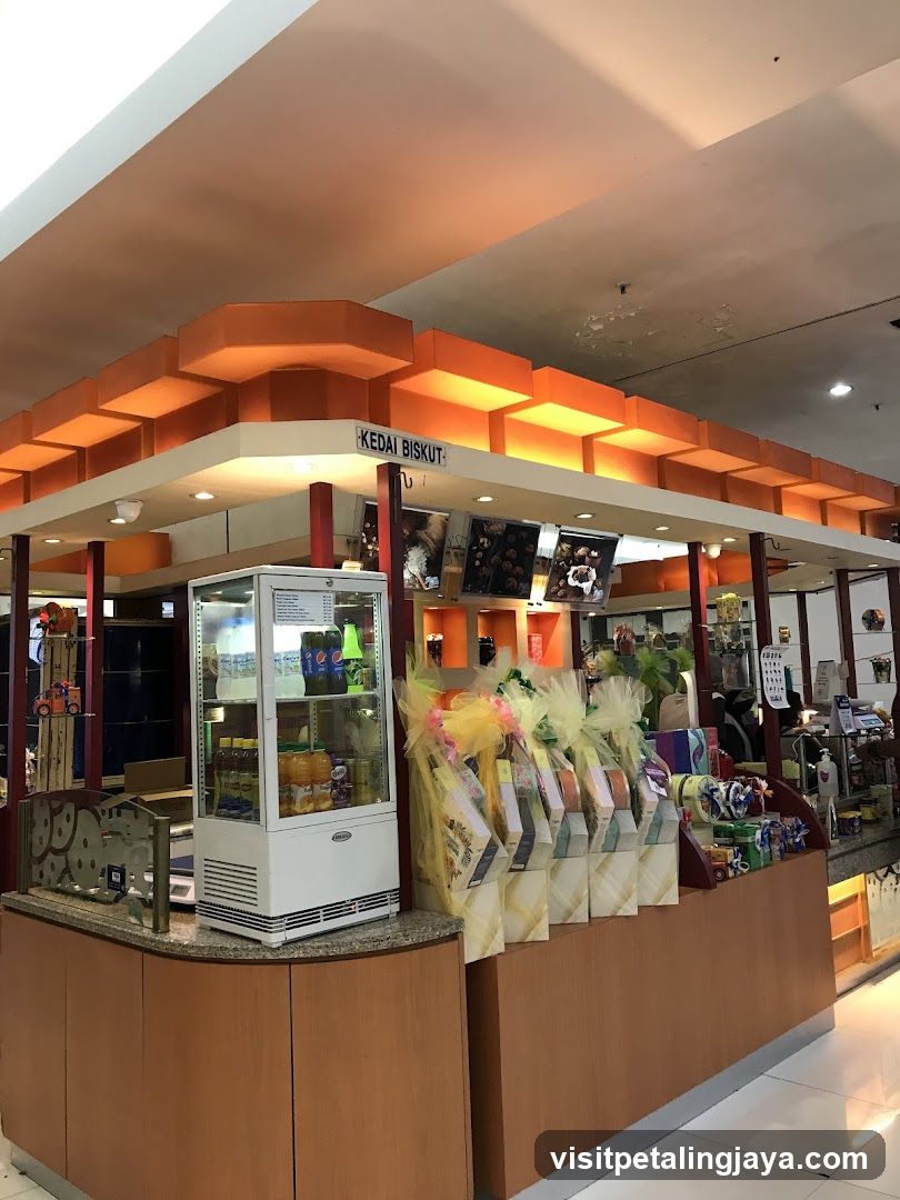 Famous Amos @ Amcorp Mall