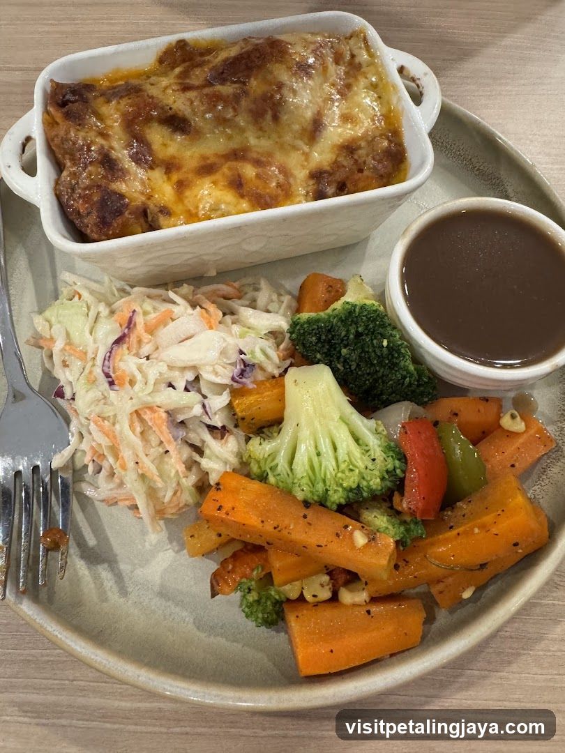 Baked Dish with Vegetables and Coleslaw