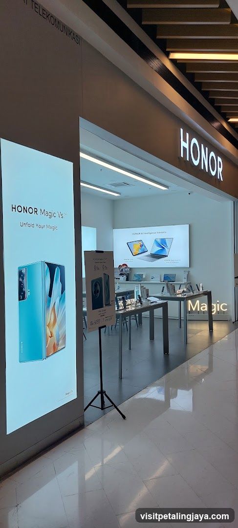 HONOR Experience Store @Atria Shopping Gallery
