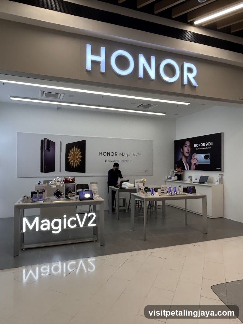 HONOR Experience Store @Atria Shopping Gallery