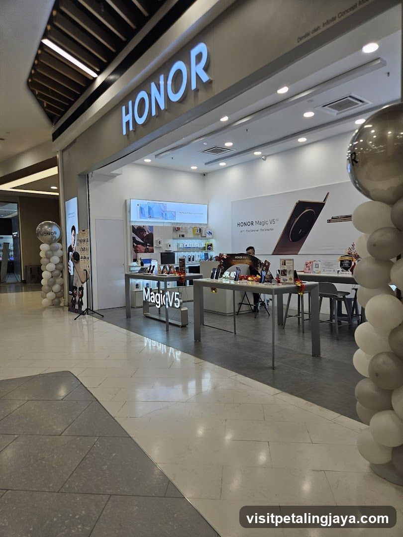HONOR Experience Store @Atria Shopping Gallery
