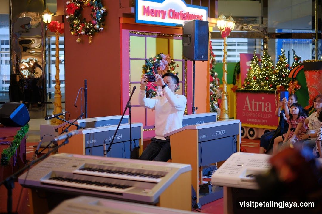 Christmas Concert at Atria Shopping Gallery