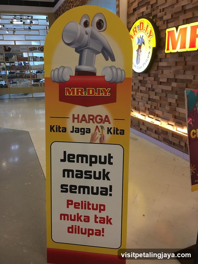 MR.D.I.Y Store Signage