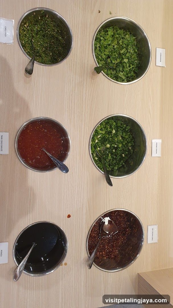 Condiment Station