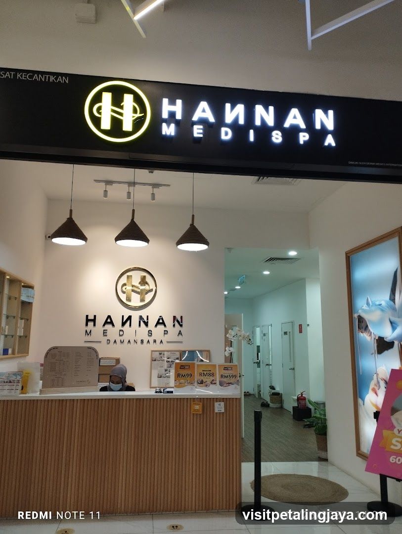 Hannan Medispa Damansara Reception Area