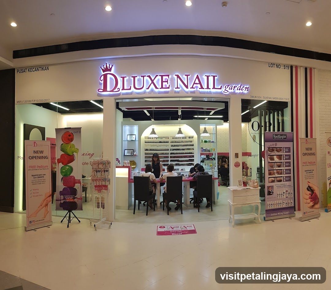 DLuxe Nail Garden