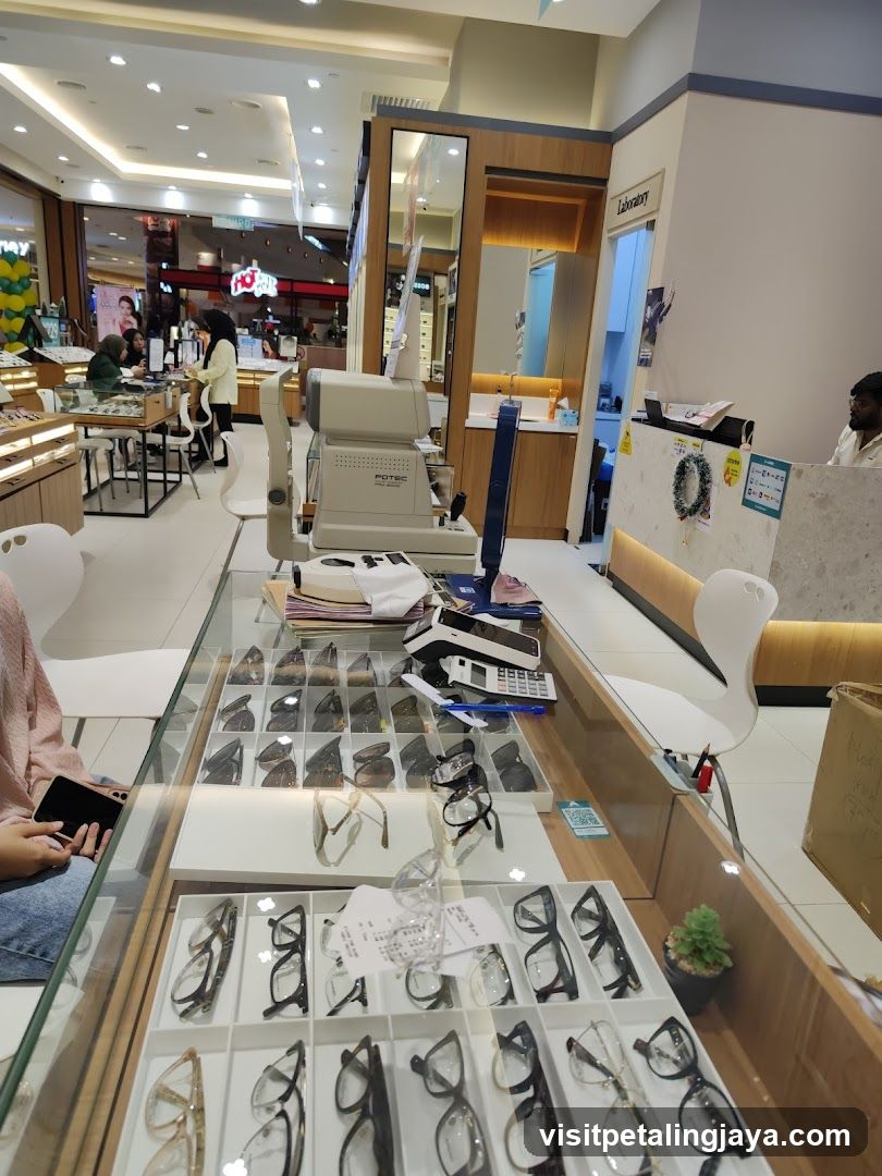 Optical Shop Interior Display